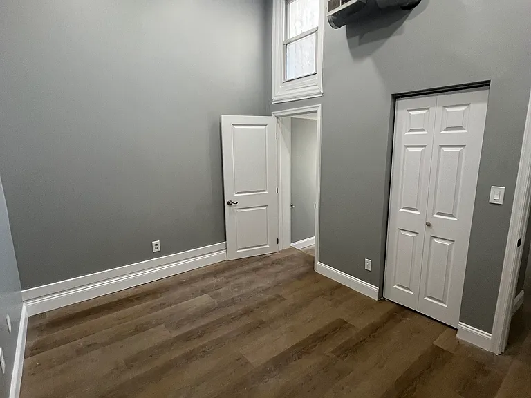 1129 S Broad St #2R — Photo 9
