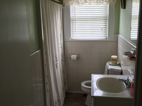 4th image of 31288 Community House Dr