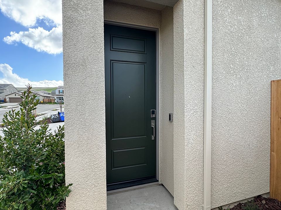 Private Entrance