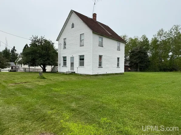 406 Spruce St, Amasa, MI 49903