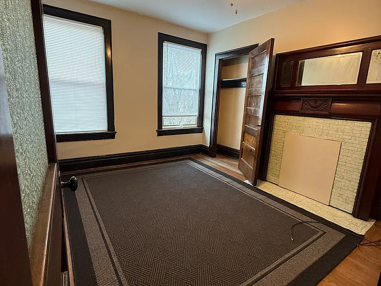 2702 Center St #3 — Photo 13