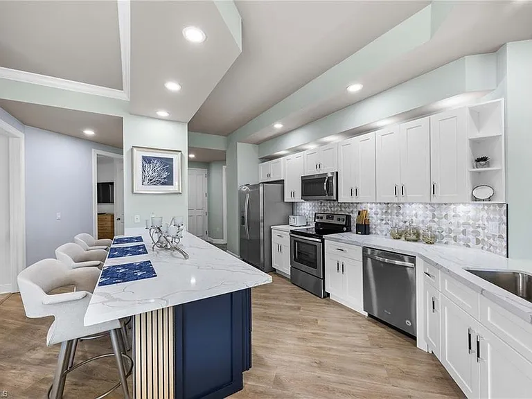 10620 Gulf Shore Dr #203 — Photo 7