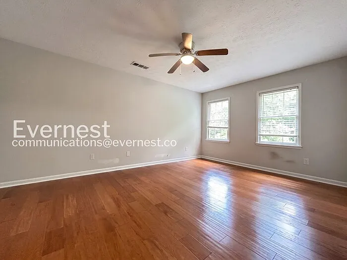 2219 Heritage Trace Dr — Photo 14