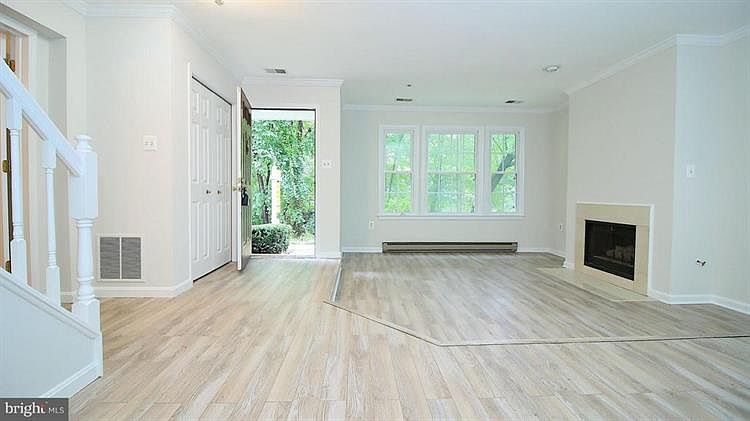 1st image of 11798 Rockaway Ln #34