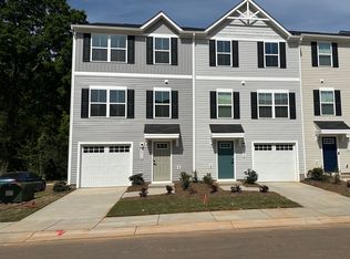 8038 Sinnet Pl, Charlotte, NC 28269