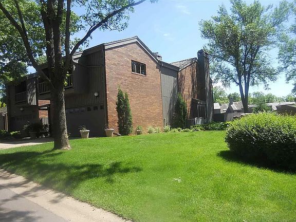 2nd image of 2800 S Ridgeview Way