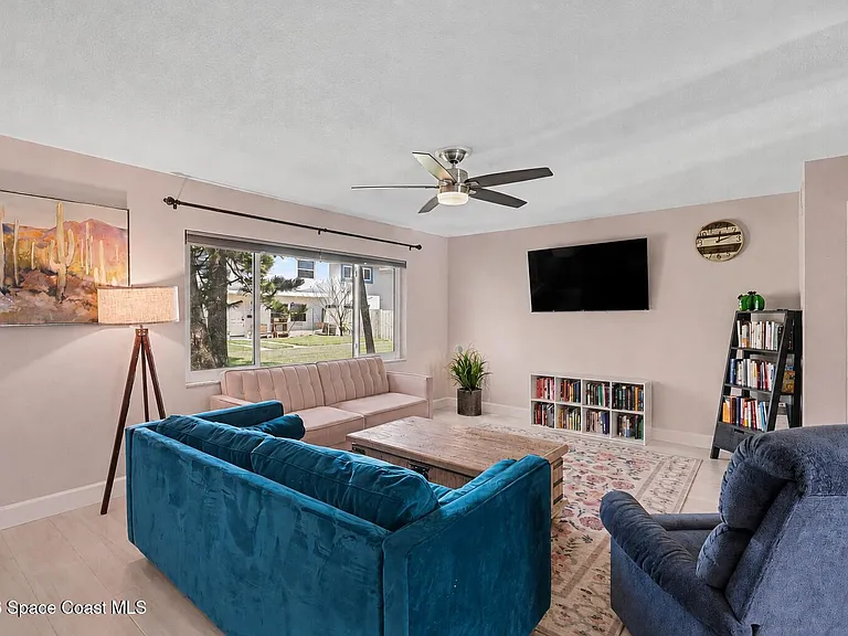 40 Adams Ct — Photo 14