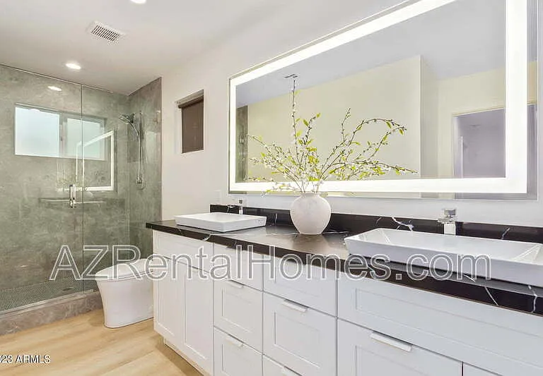3005 N 81st Pl — Photo 27