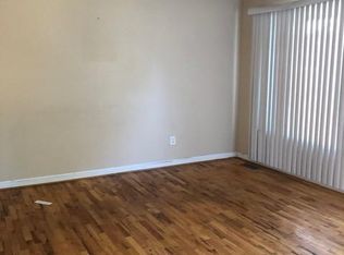 20191 Garden Ct #1, Roseville, MI 48066