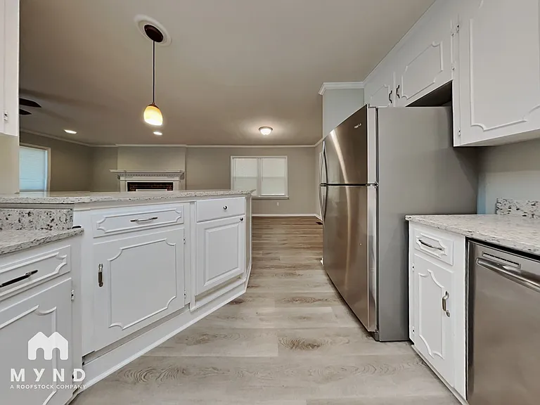 20104 Balsam Ct — Photo 5