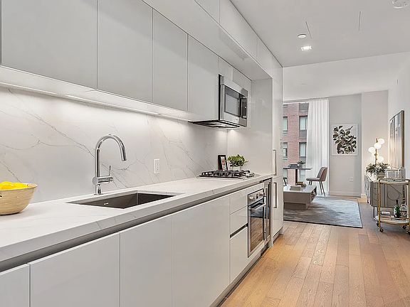 3rd image of 505 W 43rd St #5B