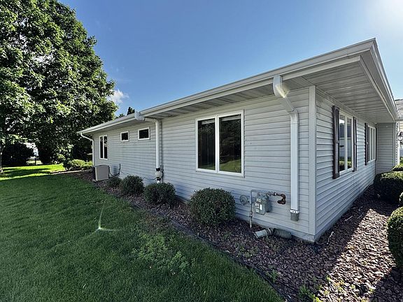 2nd image of 1303 Hadley COURT