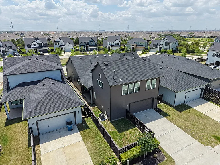 18406 Generous Ln — Photo 46