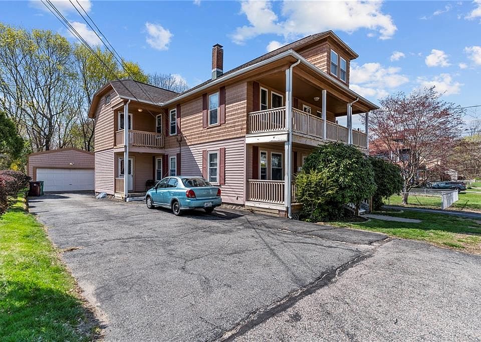 160 Papineau Ave Woonsocket RI Zillow