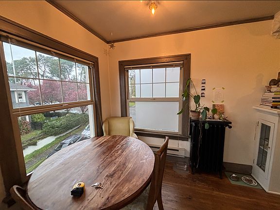 5th image of 5019 Phinney Ave N APT 101