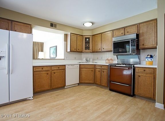 3rd image of 1030 S Fernandez Ave APT 2E