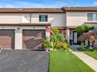 1 Anchorage Way APT 1507, Freeport, NY 11520