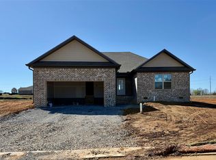 98 Magnolia Cir, Franklin, KY 42134