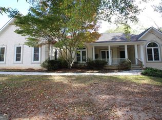 190 Mapledale Trl, Sharpsburg, GA 30277