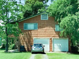 302 Hebert St, Bridge City, TX 77611