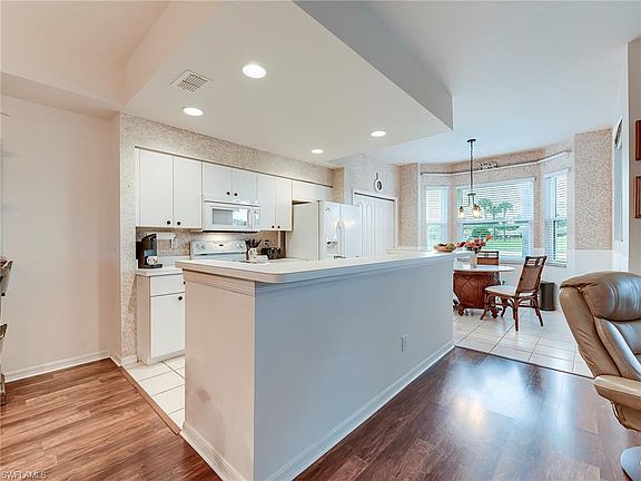 5th image of 20751 Country Creek DR #1513