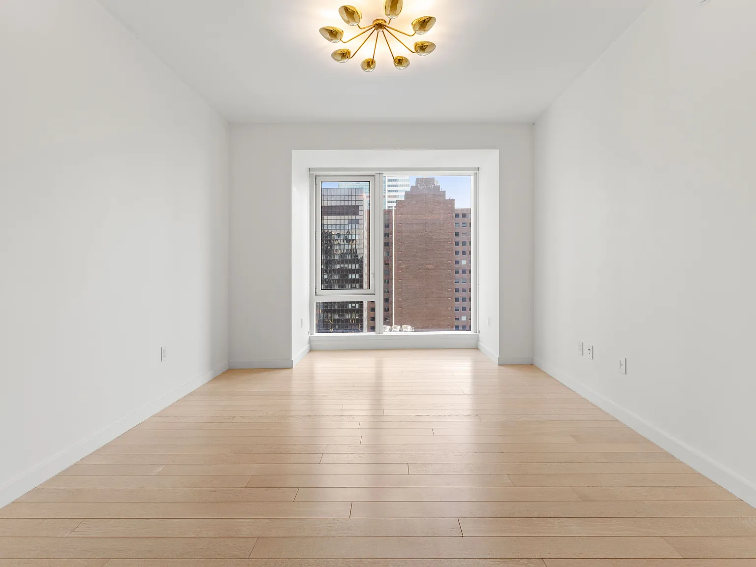 138 East 50th Street — Photo 2