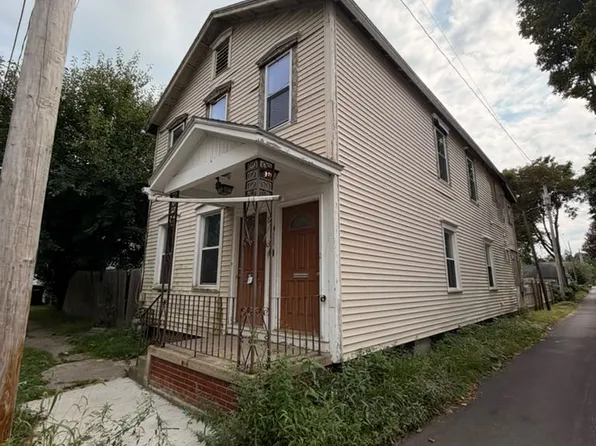 14 122nd St APT 1, Troy, NY 12182
