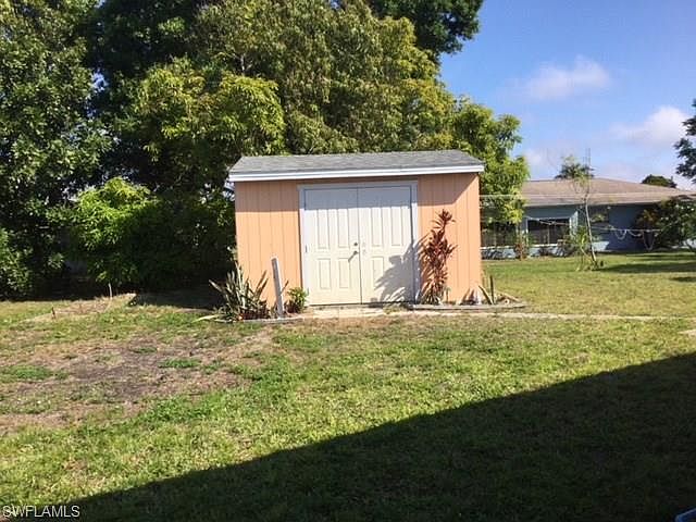 2nd image of 1502 Medford Pl
