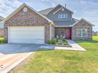 1120 Queensbury St, Lowell, AR 72745