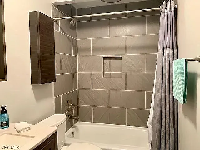 5798 Dorrwood Dr — Photo 10