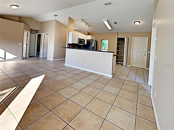 4th image of 3004 India Palm Dr