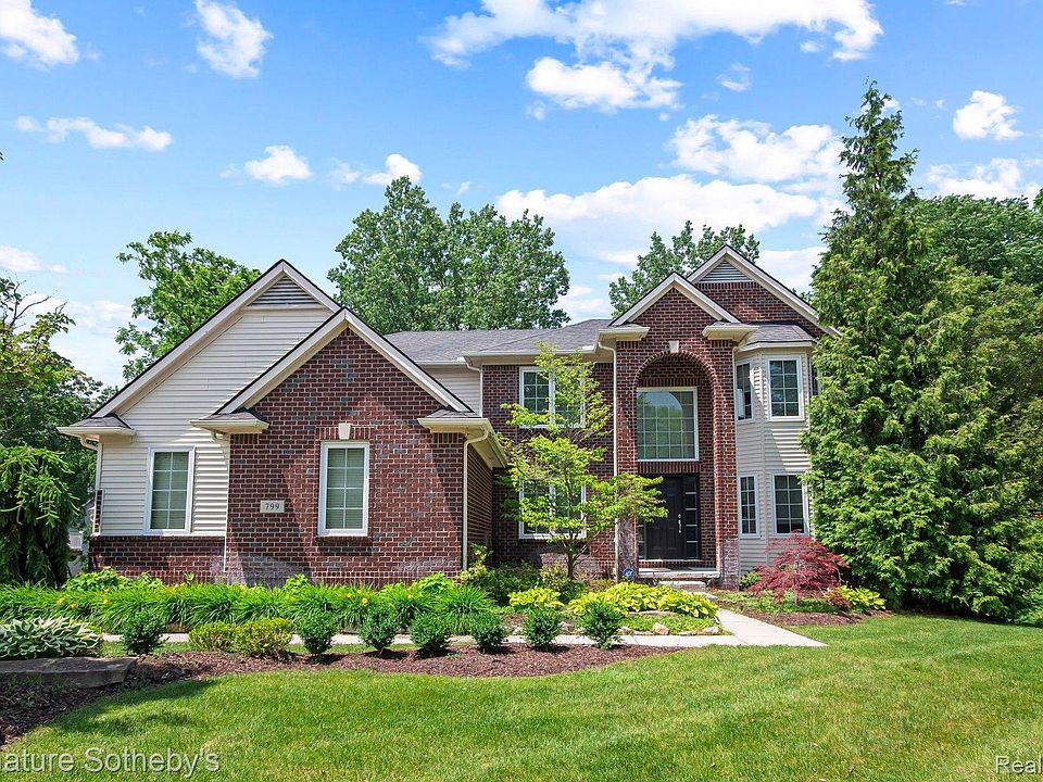 1st image of 799 Glen Meadows Dr