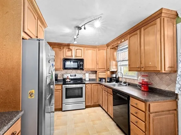 1161 Pleasant St, Brockton, MA 02301