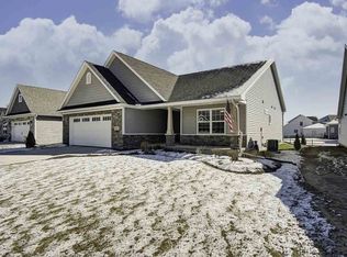 8260 River Creek Ct, Temperance, MI 48182