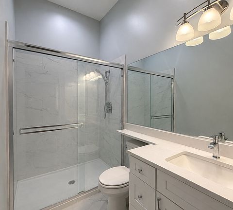 5th image of 1101 W Granville Ave #101