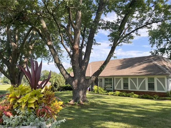 11900 W 148th St, Olathe, KS 66062