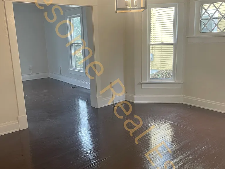 132 E Paint St — Photo 6