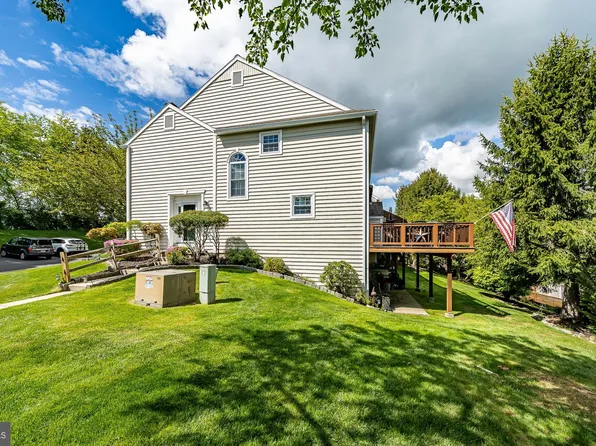2400 Mallard Ln, Downingtown, PA 19335