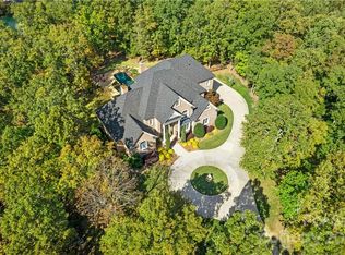 9724 Sedgefield Dr, Waxhaw, NC 28173