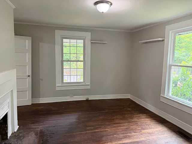 406 Stafford St — Photo 5