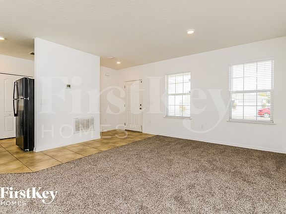 4th image of 751 James Ct