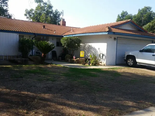 1064 Carey Ave, Clovis, CA 93611