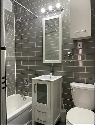 Rented by Heritage Realty LLC | media 8