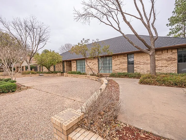 4007 Crestridge Dr — Photo 4