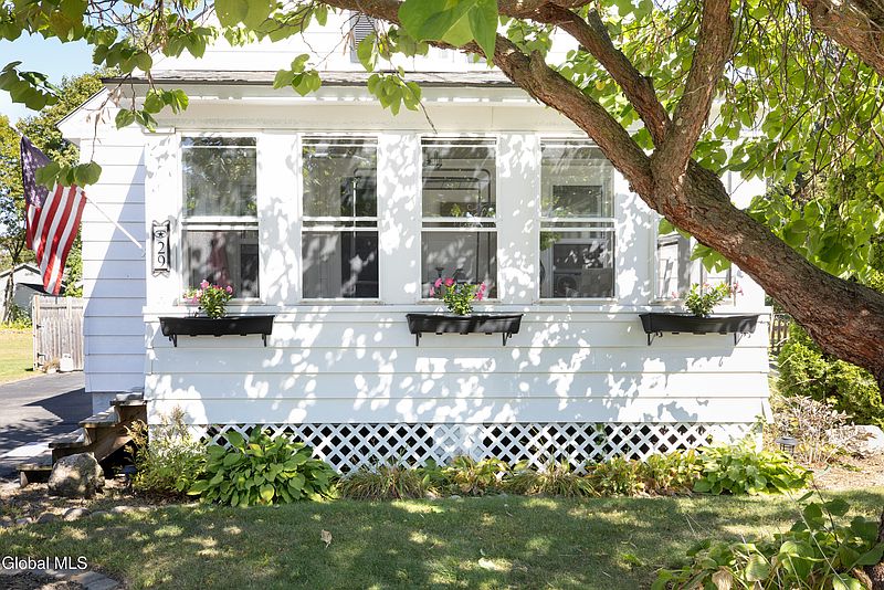3rd image of 29 Wilson Avenue