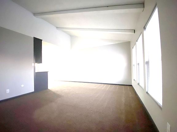 2nd image of 1111 Hill St