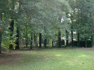 312 W Woodland Dr, Yorktown, VA 23692