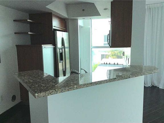 5th image of 110 Washington Ave APT 1815