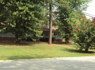 2876 Deshong Dr, Stone Mountain, GA