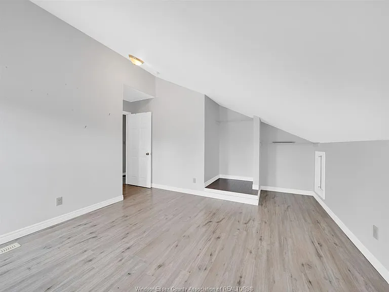 2929 Donnelly St — Photo 29